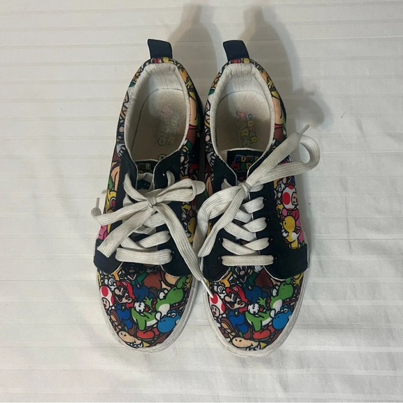 Nintendo Super Mario Ground-Up Canvas Lace-Up Sneaker Shoes Unisex Youth Size 4 - Picture 4 of 15